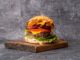 Burger nachos